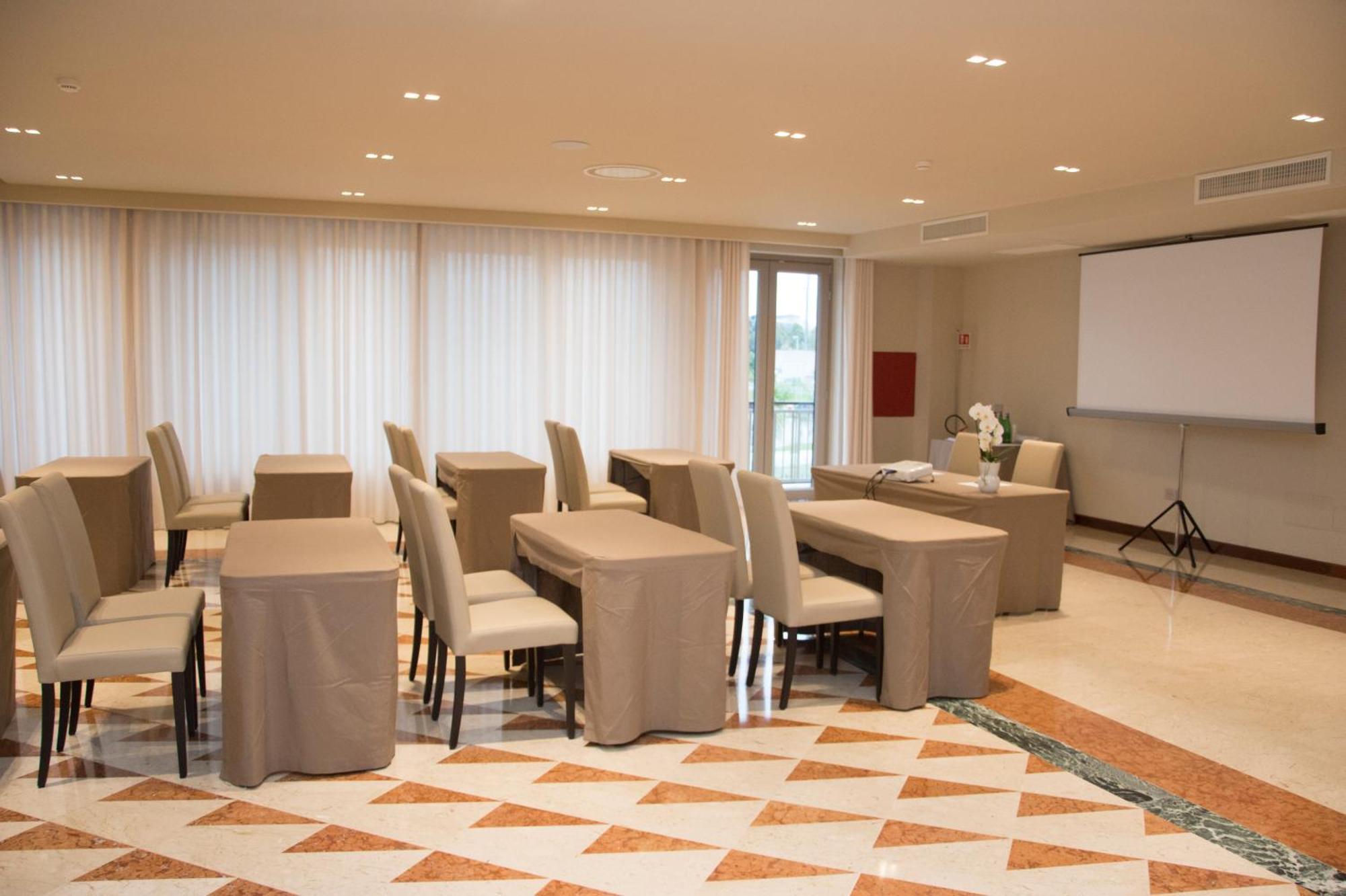 Hotel Commercio Battipaglia Exterior photo